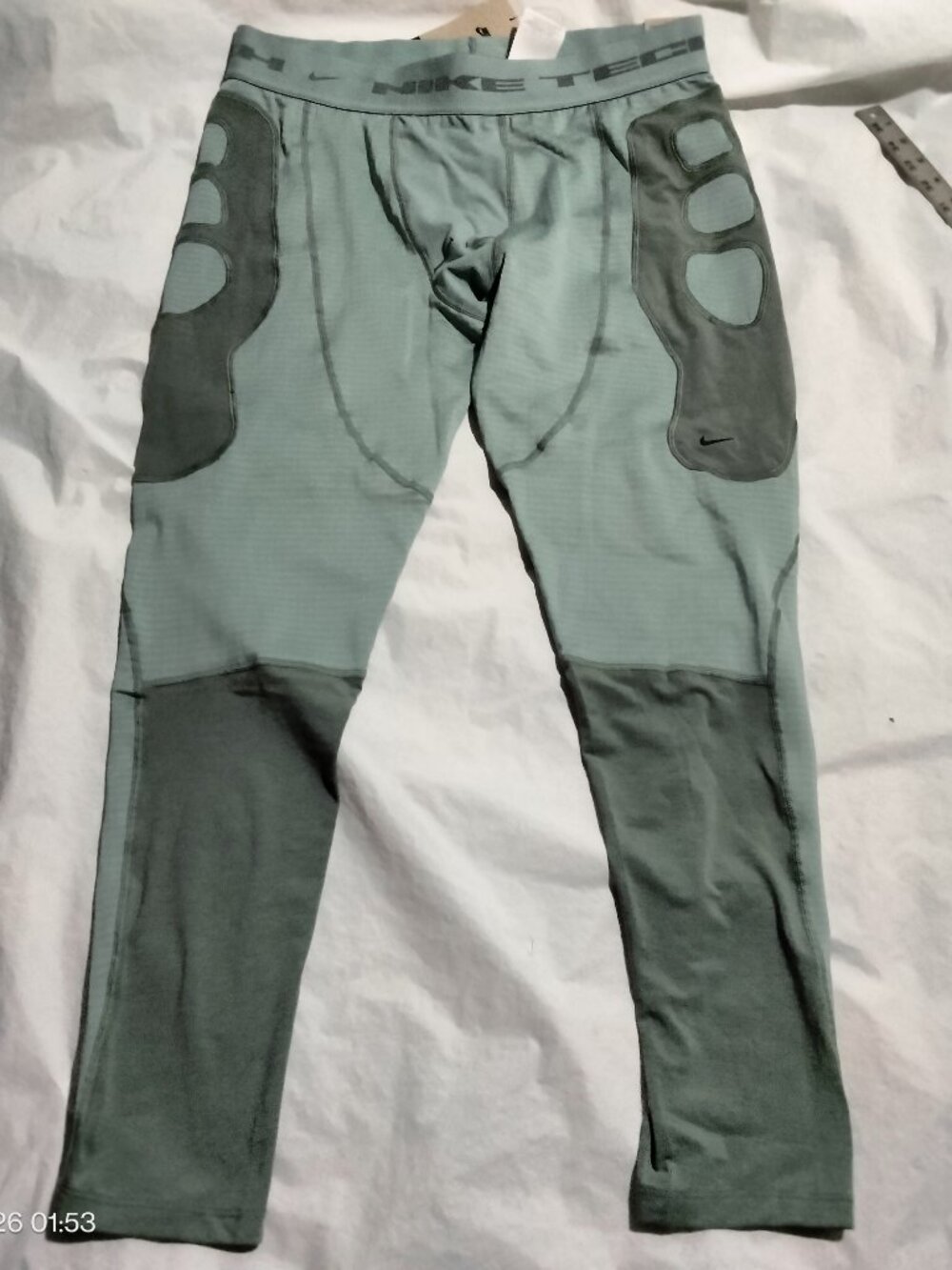 Nike Tech Therma-FIT Base Layer Tights Mens XL Cannon Clay Green HV1379-017